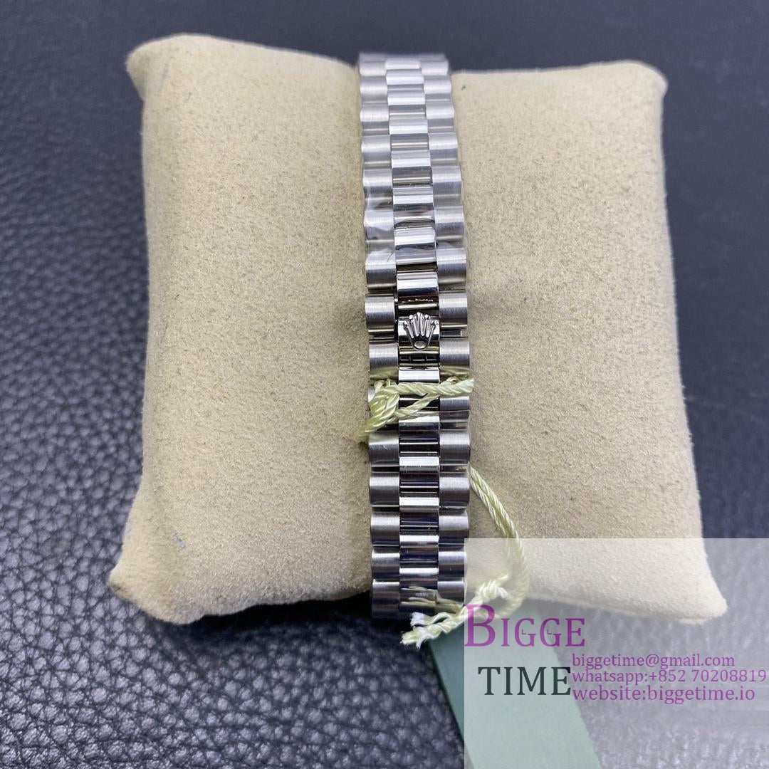 DateJust 28mm Ladies Diamond Bezel Silver Dial Roma Marker Jubilee Bracelet WF A2236