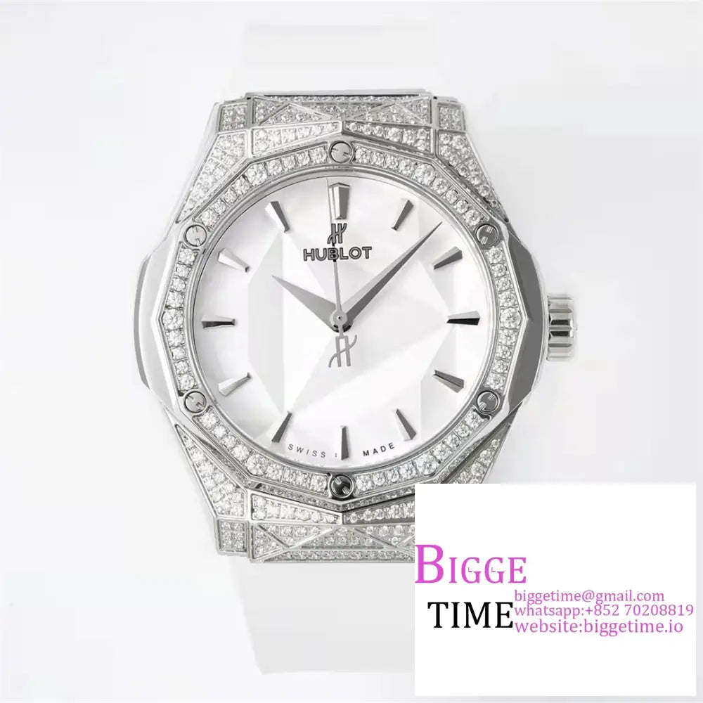 Classic Fusion 40Mm All Diamond Bezel White Dial Rubber Strap Apsf A1110 Option1 Hublot