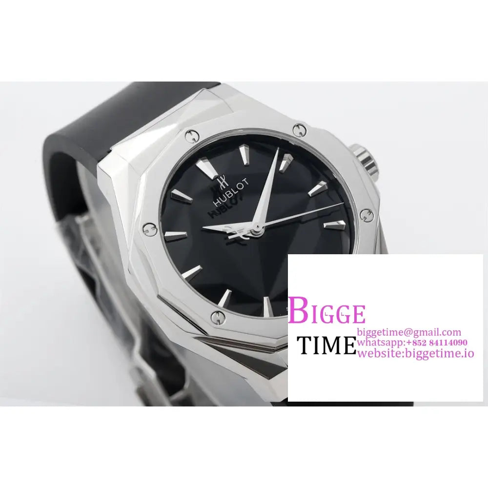 Classic Fusion 40Mm Black Dial Rubber Strap Apsf A1110 Hublot