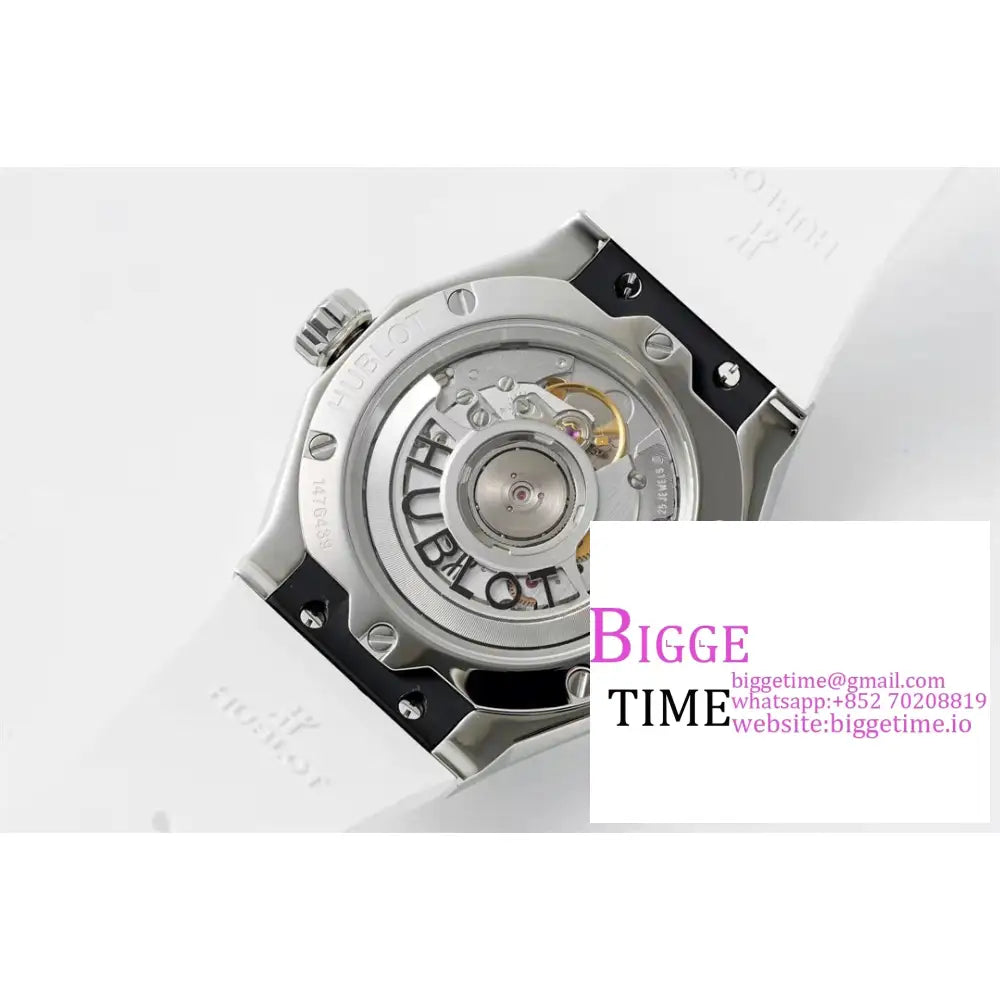 Classic Fusion 40Mm White Dial Rubber Strap Apsf A1110 Hublot