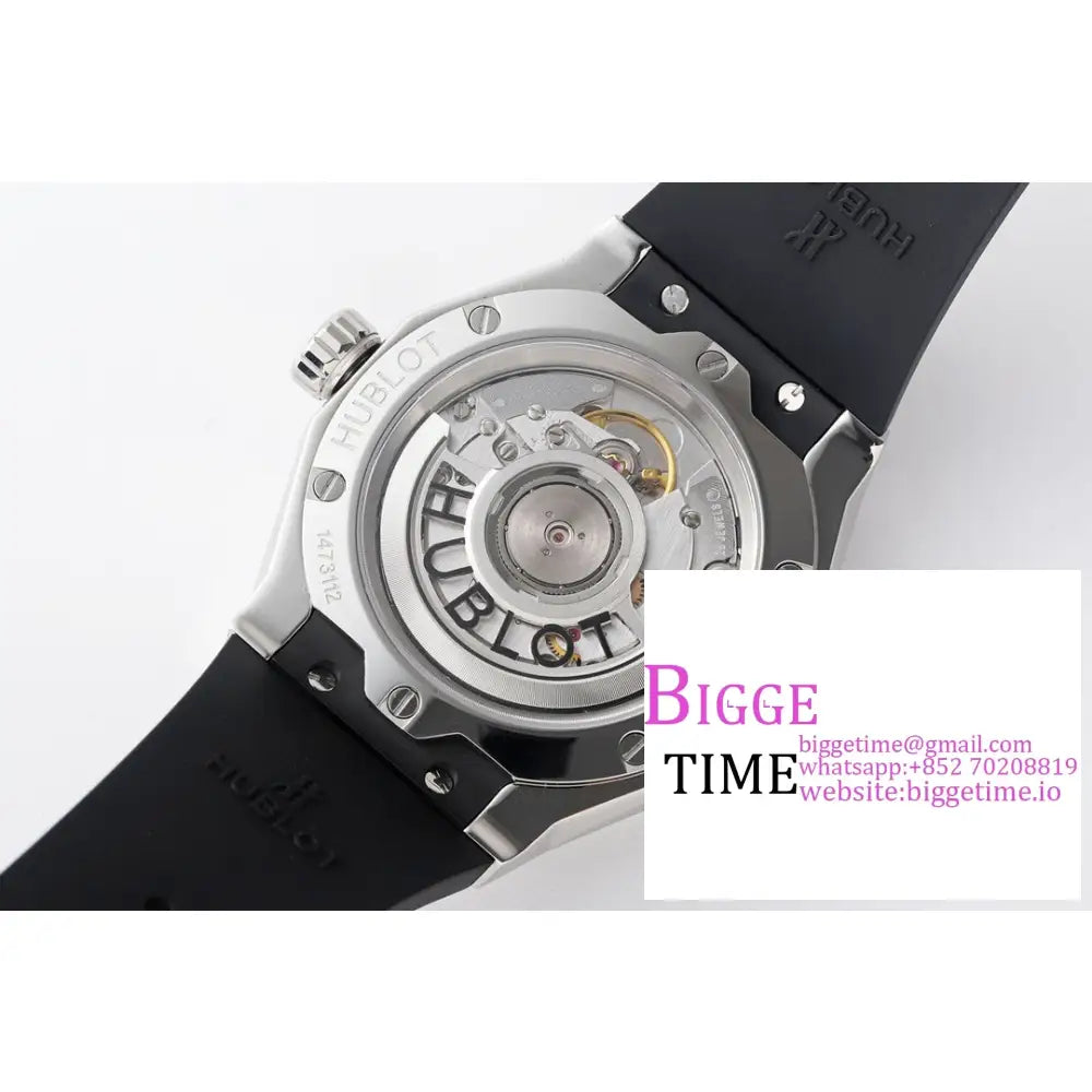 Classic Fusion 42Mm Black Dial Rubber Strap Apsf A1110 Hublot