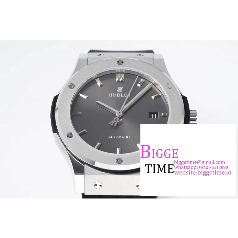 Classic Fusion 42Mm Grey Dial Black Rubber Strap Jj + F A1110 Hublot