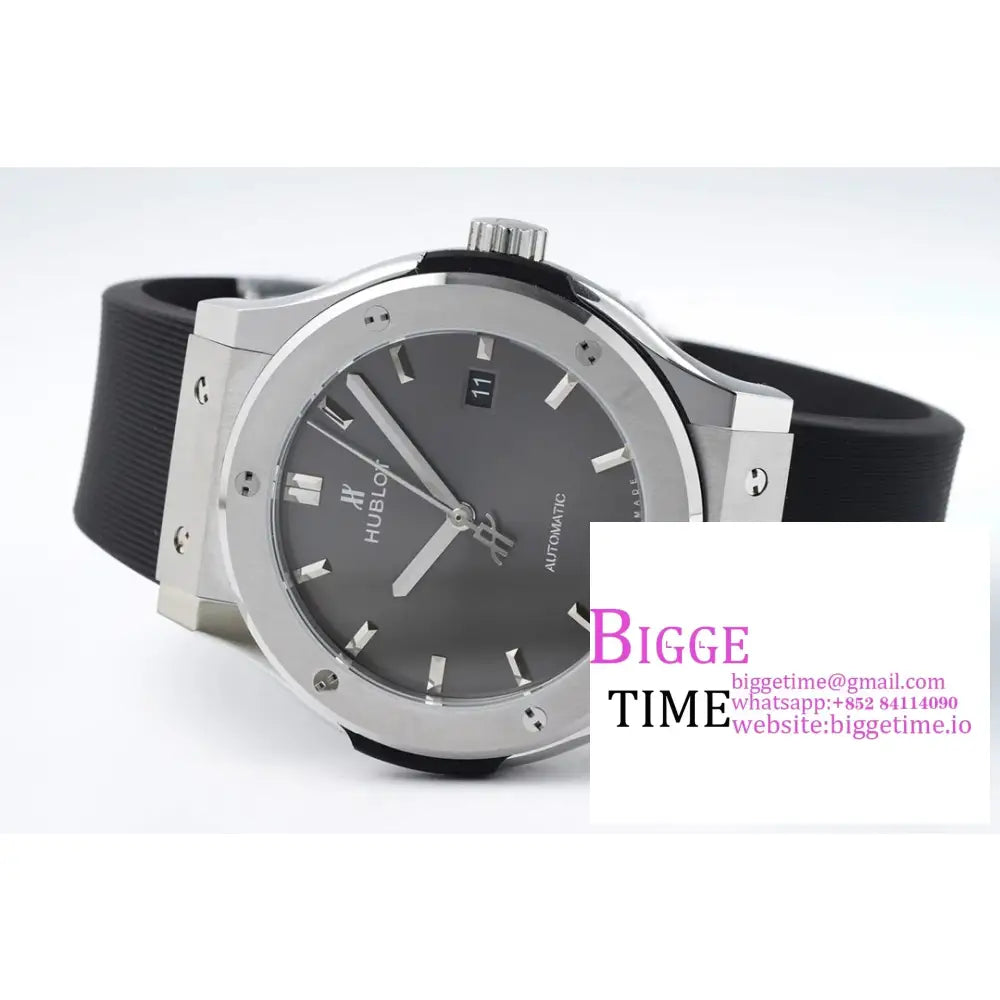 Classic Fusion 42Mm Grey Dial Black Rubber Strap Jj + F A1110 Hublot