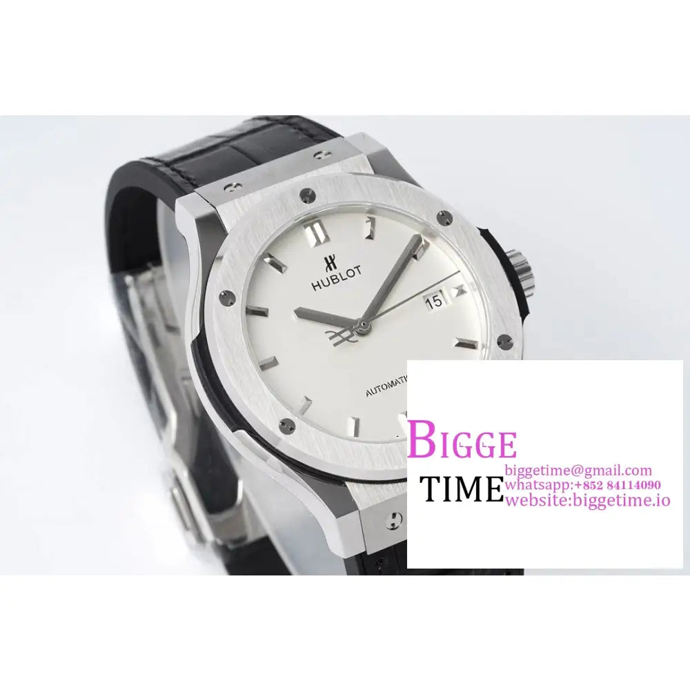 Classic Fusion 42Mm White Dial Black Rubber Strap Jj + F A1110 Hublot