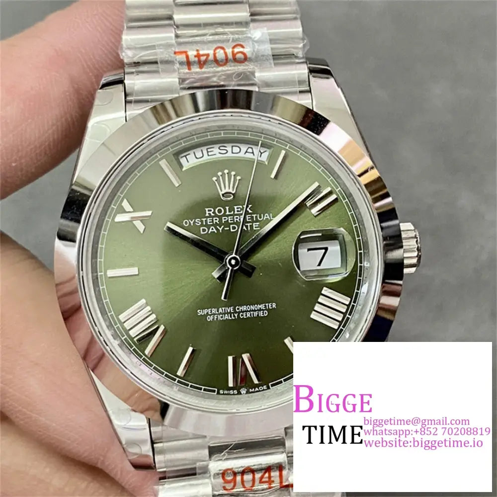 Daydate 40Mm Smooth Bezel Green Dial Roma Marker President Bracelet Gmf A3255 Option1 Rolex