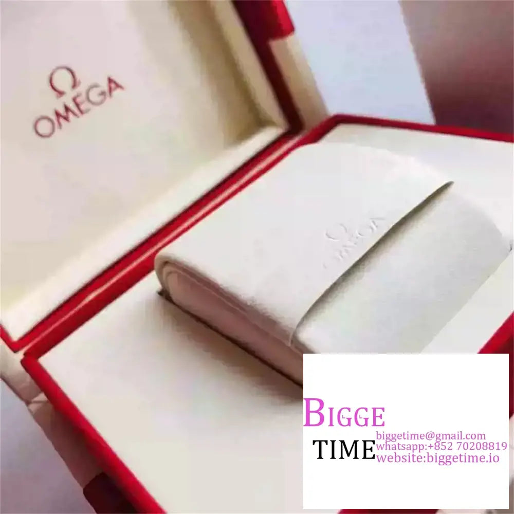 Omega Gift Box