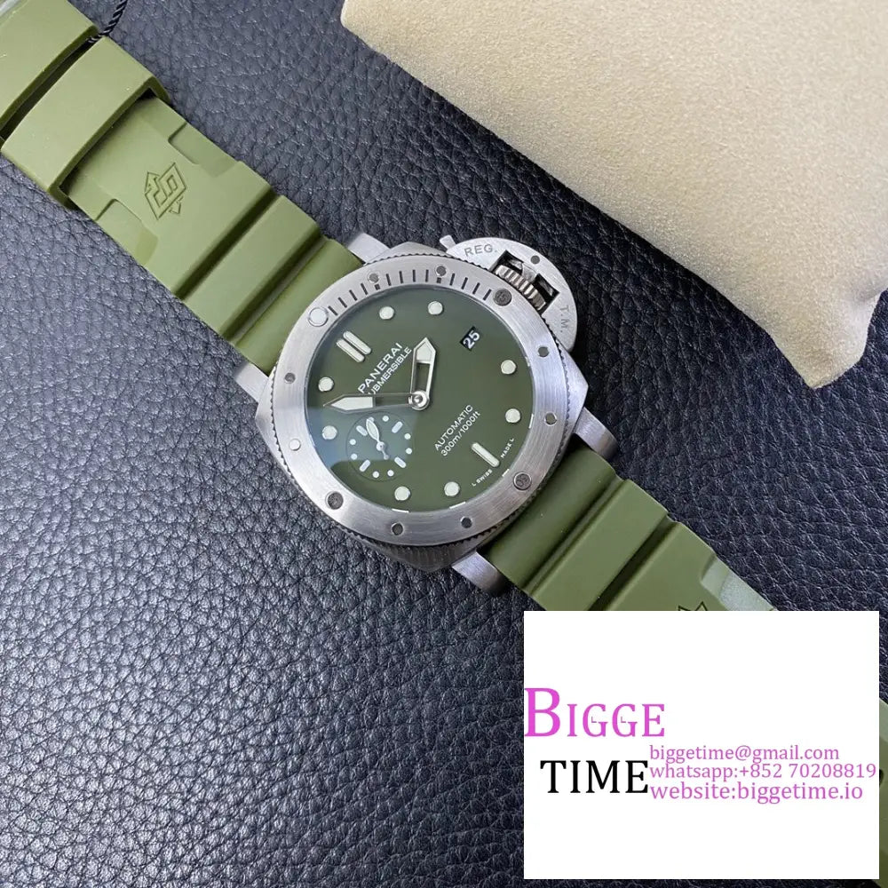 Pam1055 42Mm Submersible Green Dial Rubber Strap Vsf P9000 Panerai