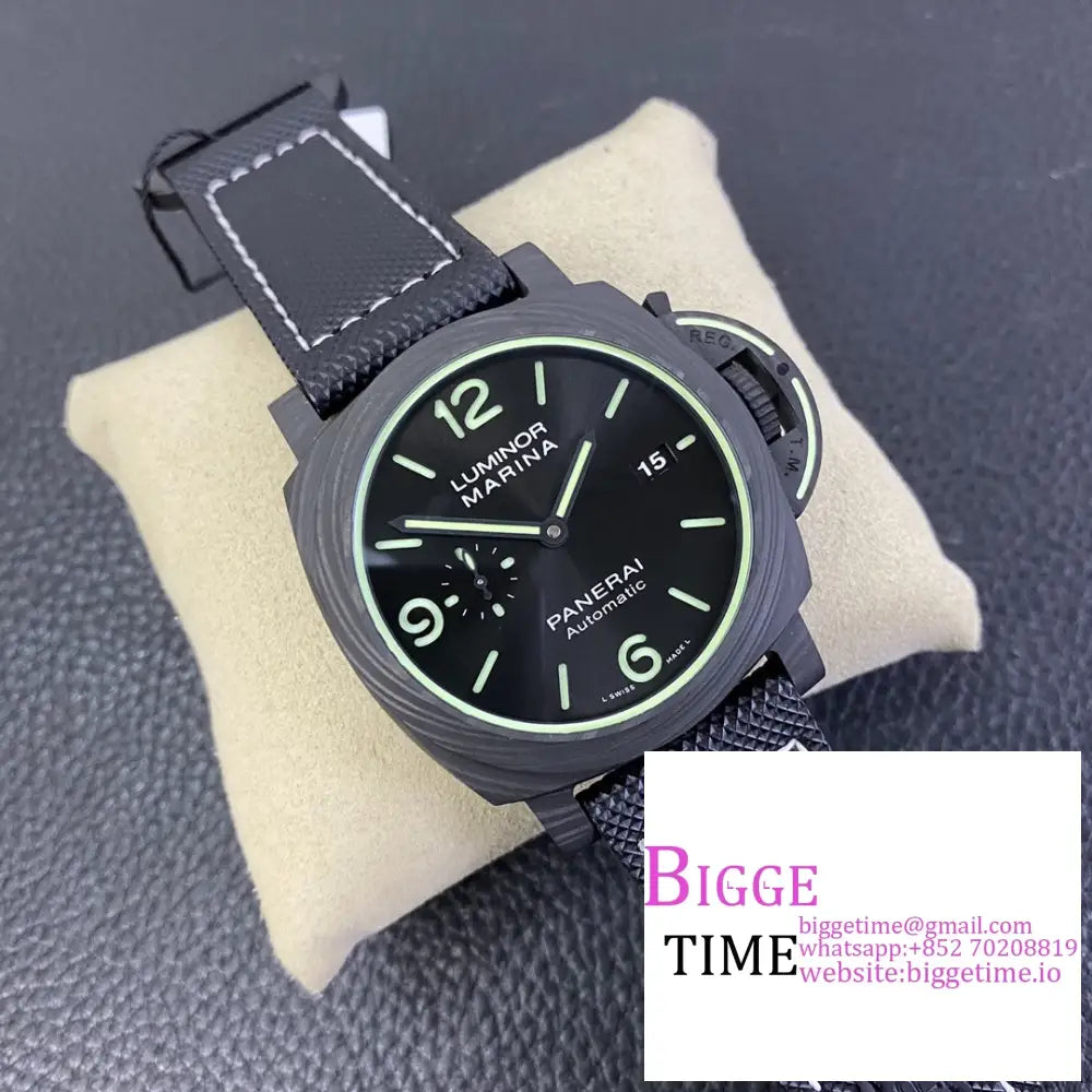 Pam1118 44Mm Luminor Carbon Black Dial Nylon Strap Vsf P9010 Panerai