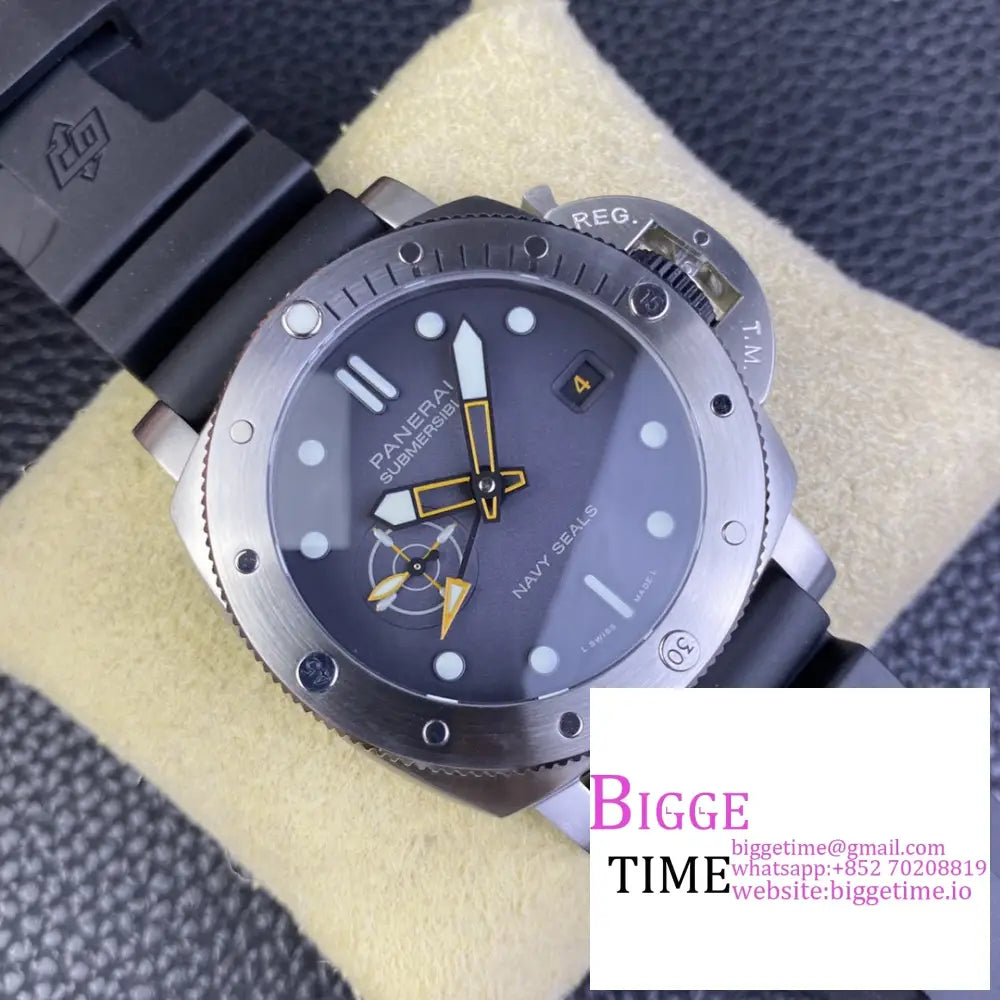 Pam1323 44Mm Submersible Gmt Gradient Grey Dial Black Rubber Strap Vsf P9000 Panerai