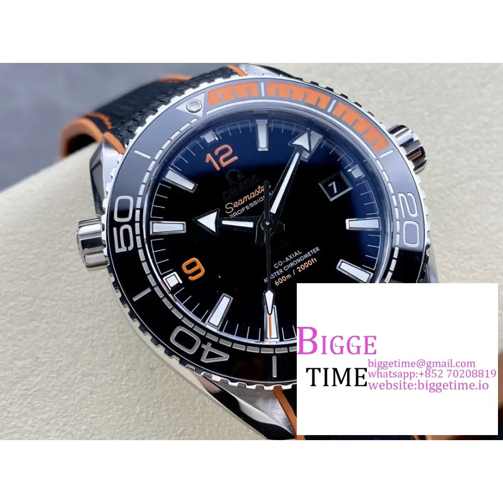 Planet Ocean 600M 43.5Mm 1/4 Orange Black Dial Rubber Strap Vsf A8900 Omega