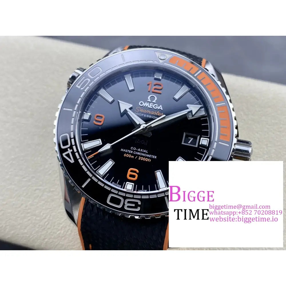 Planet Ocean 600M 43.5Mm 1/4 Orange Black Dial Rubber Strap Vsf A8900 Omega