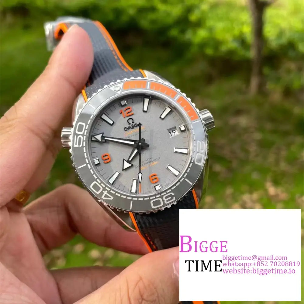 Planet Ocean 600M 43.5Mm 1/4 Orange Grey Dial Black Rubber Strap Vsf A8900 Omega