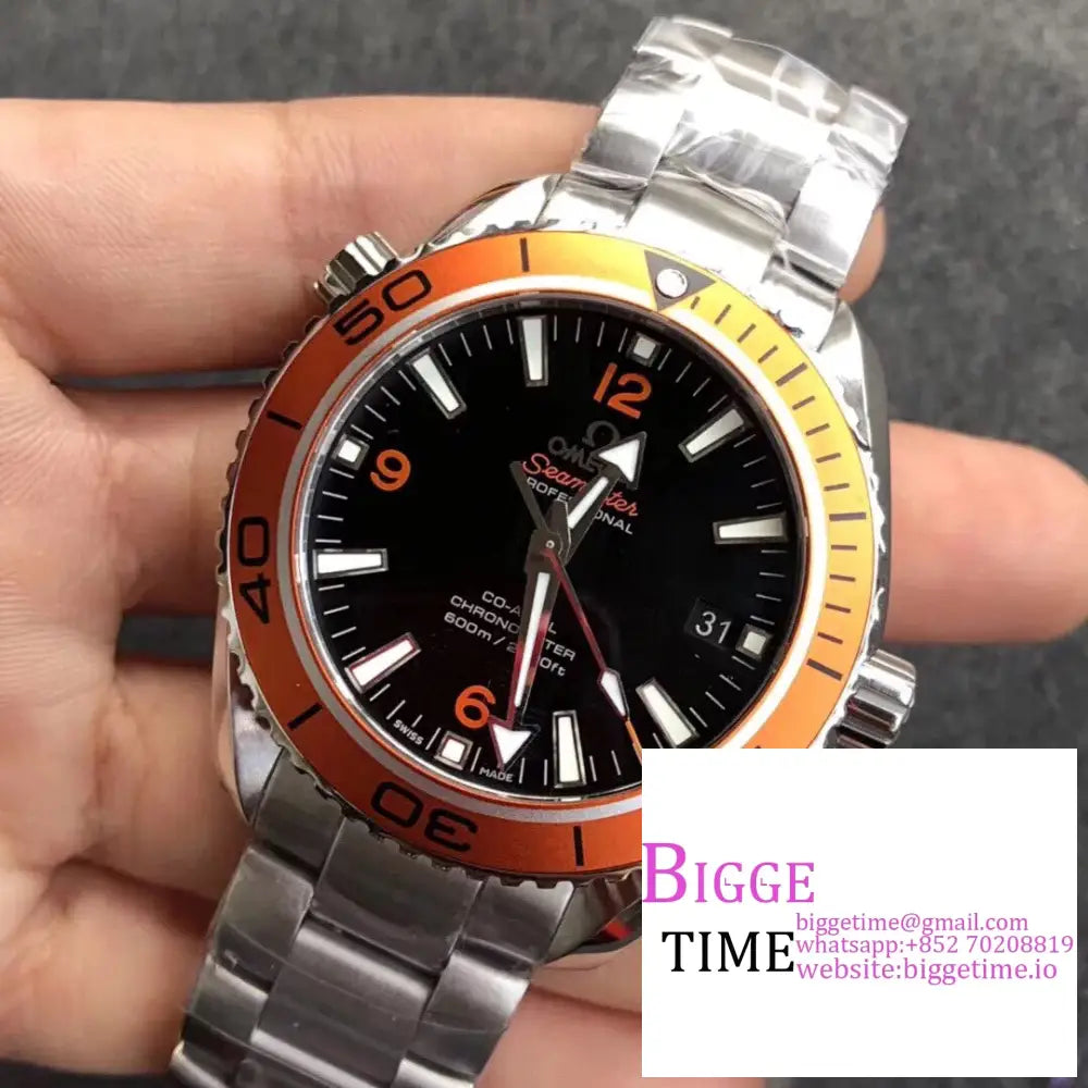 Planet Ocean 600M 45.5Mm Orange Black Dial Ss Bracelet Vsf A8900 Omega