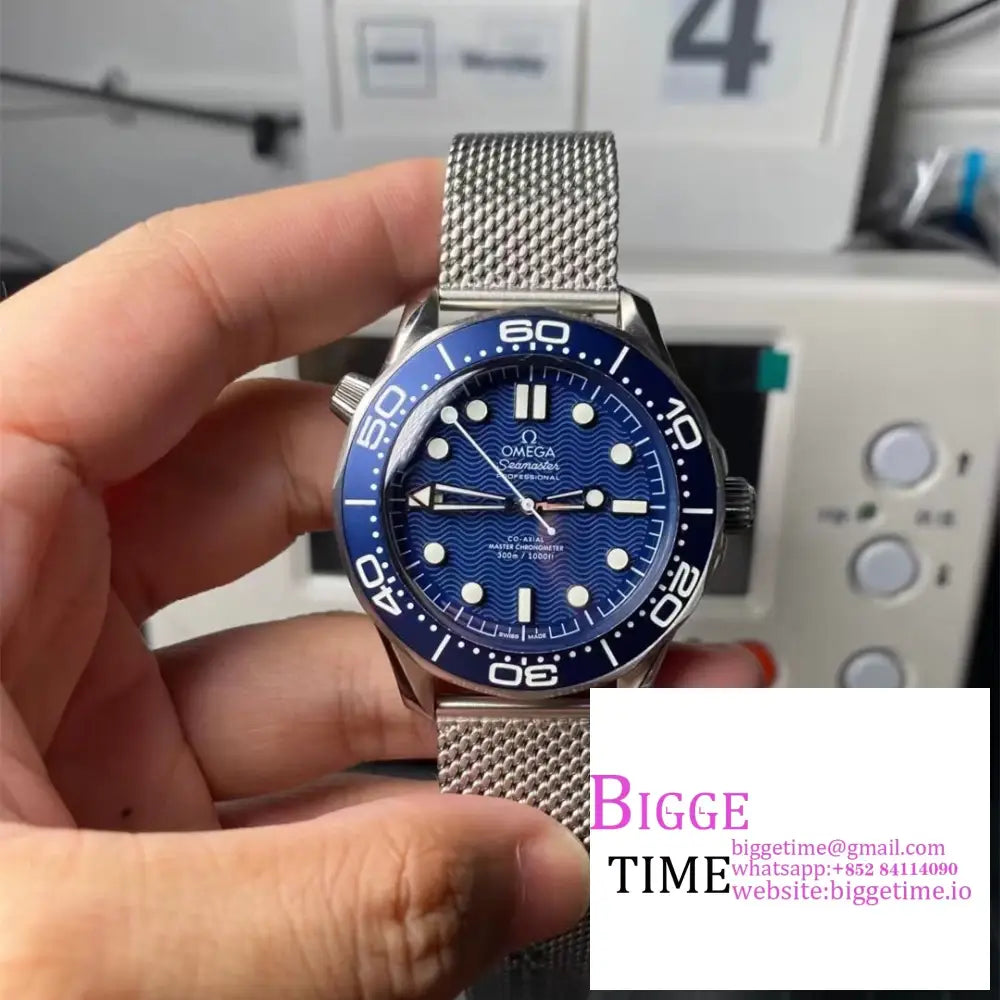 Seamaster Diver 300M James Bond 60Th Anniversary 42Mm Blue Dial Ss Bracelet Vsf A8806 Omega