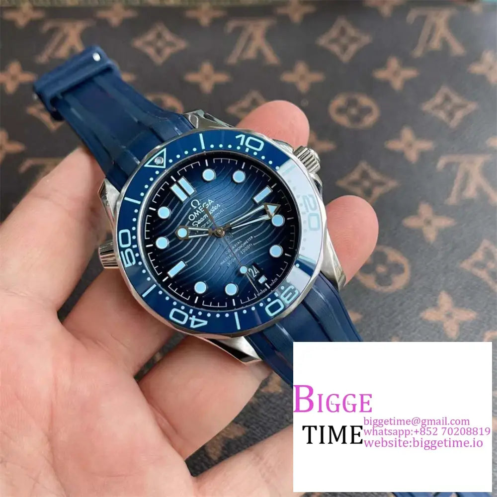 Seamaster Diver 300M 42Mm Summer Blue Dial Rubber Strap Vsf A8808 Omega