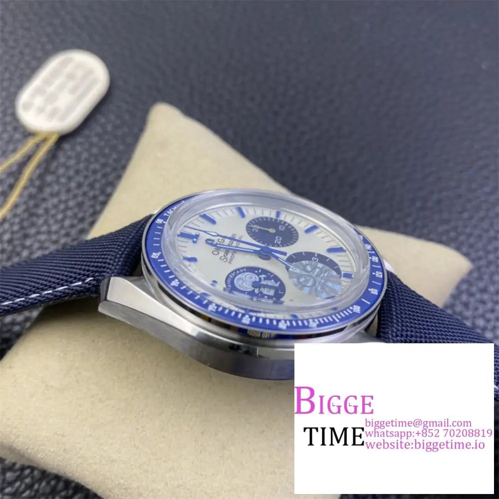 Speedmaster 42Mm Moonwatch Professional ??Silver Snoopy Award?? 50Th Anniversary Blue Rubber Strap