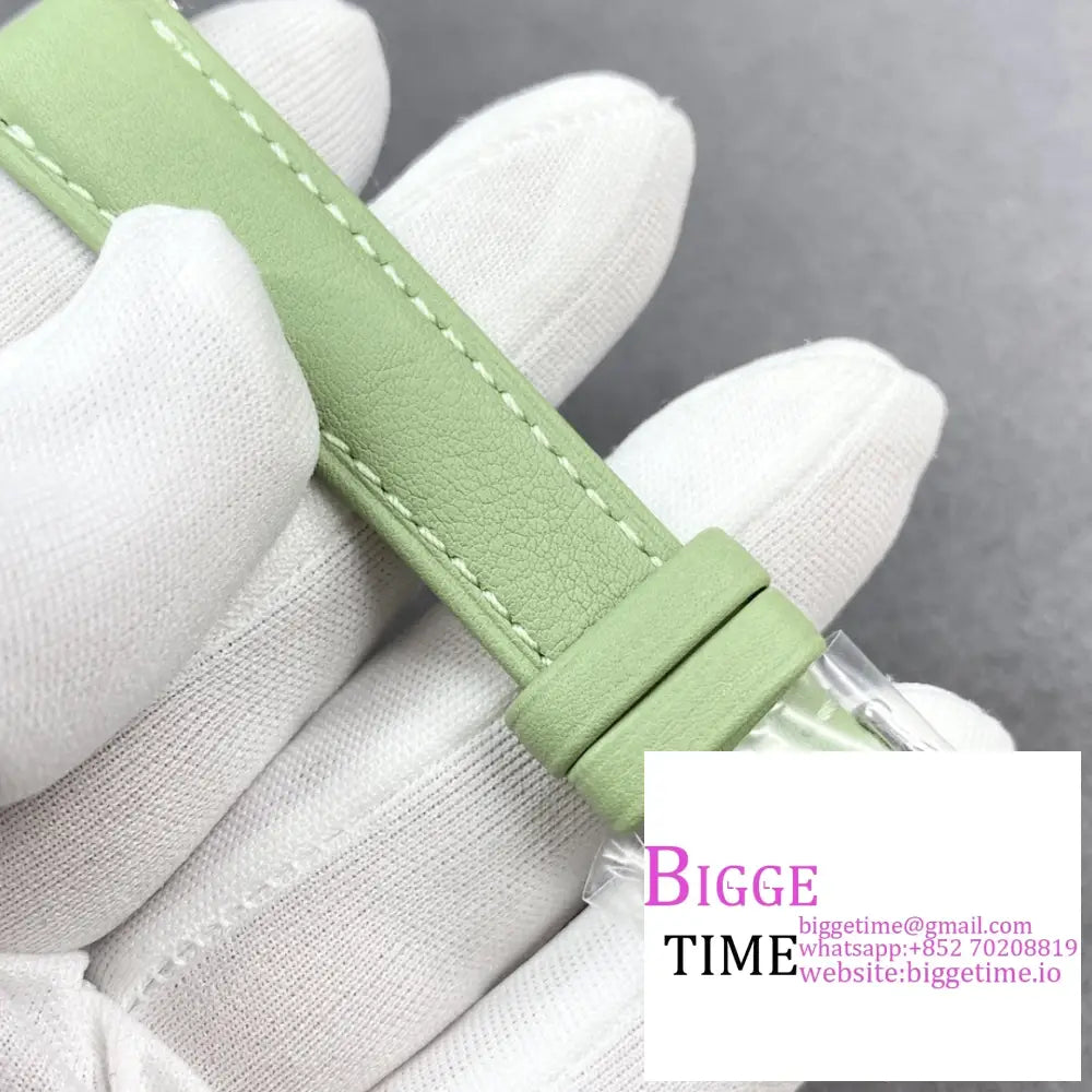 Tank Must 22Mm White Dial Green Leather Strap F1F Swiss Quartz Cartier