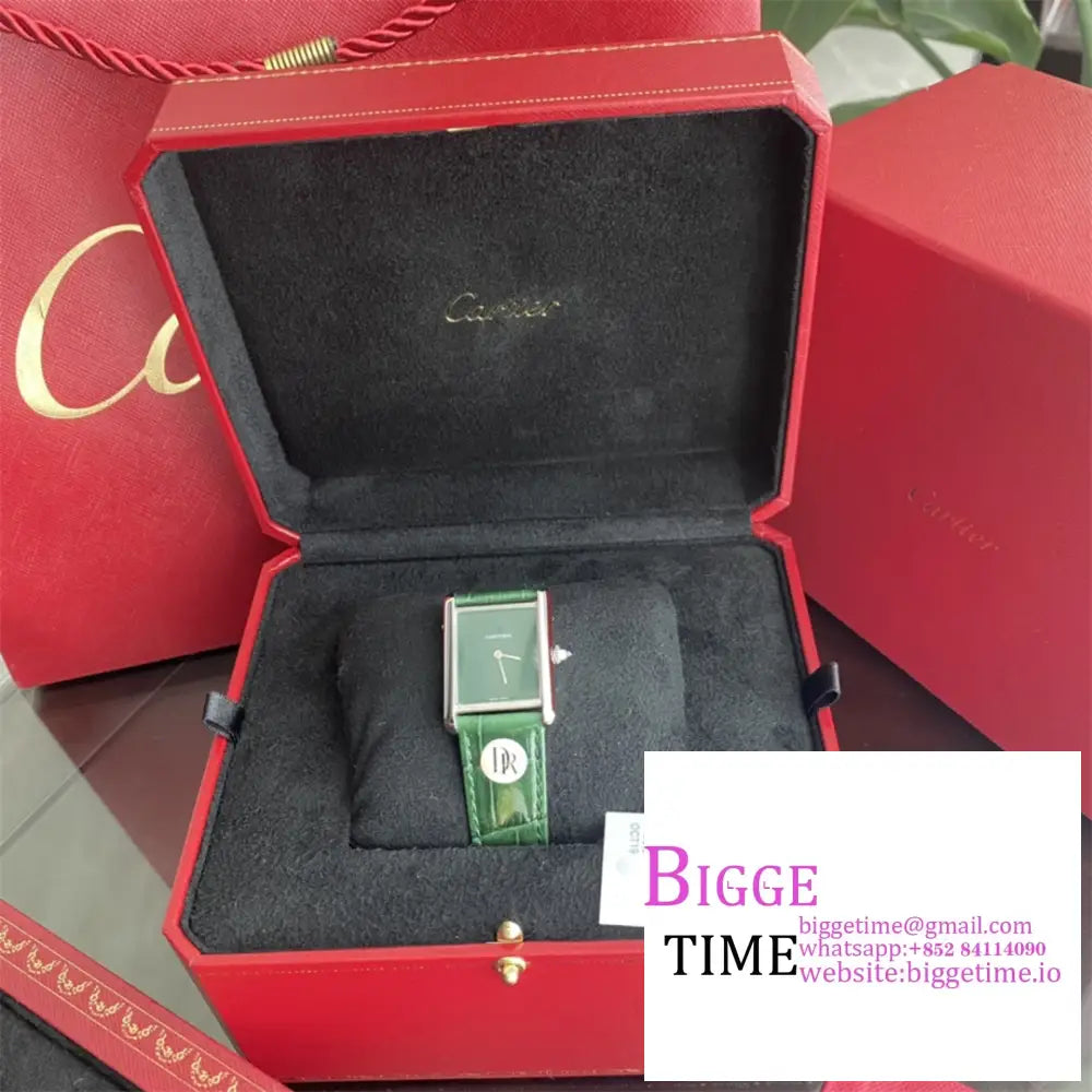 Tank Must 25Mm Green Dial Leather Strap Drf Swiss Quartz Cartier