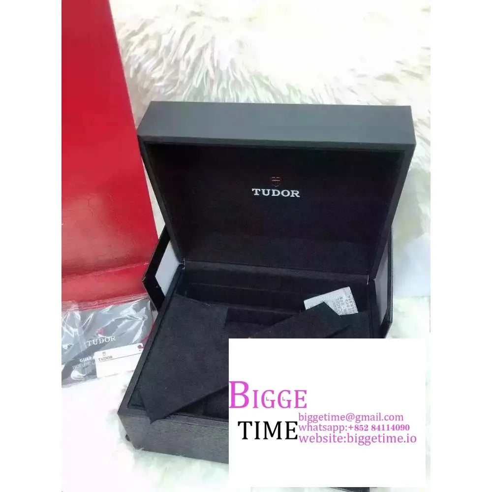Tudor Box