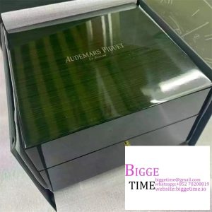 Audemars Piguet New Green Wooden Watch Box