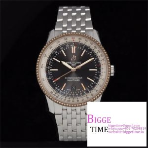 Breitling 41mm NAVITIMER RG Grey Dial SS Bracelet V7F A2824