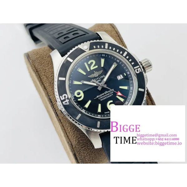 Breitling 42mm SUPEROCEAN Black Dial Black Rubber Strap TF A2824 - Image 3