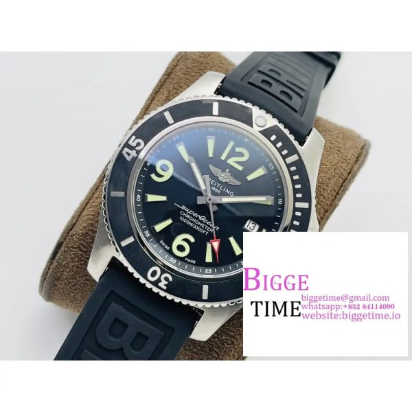 Breitling 42mm SUPEROCEAN Black Dial Black Rubber Strap TF A2824 - Image 2