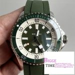 Breitling 44mm SUPEROCEAN Ceramic Green Dial Black Rubber Strap TF A2824