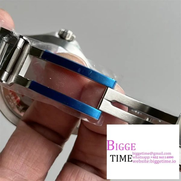 Breitling 44mm SUPEROCEAN Ceramic White Dial SS Bracelet TF A2824 - Image 9