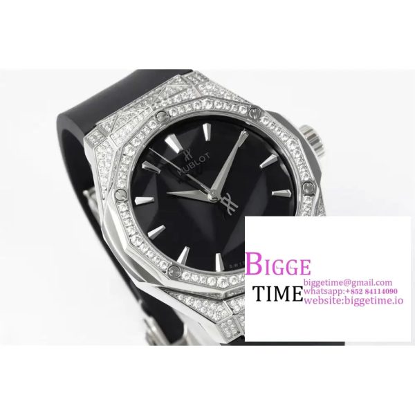 Classic Fusion 40mm All Diamond Bezel Black Dial Black Rubber Strap APSF A1110 - Image 4
