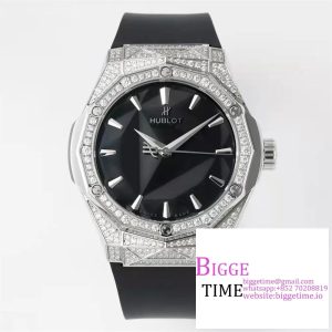 Classic Fusion 40mm All Diamond Bezel Black Dial Black Rubber Strap APSF A1110