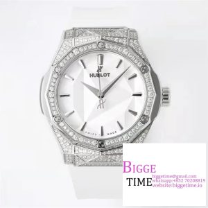 Classic Fusion 40mm All Diamond Bezel White Dial White Rubber Strap APSF A1110