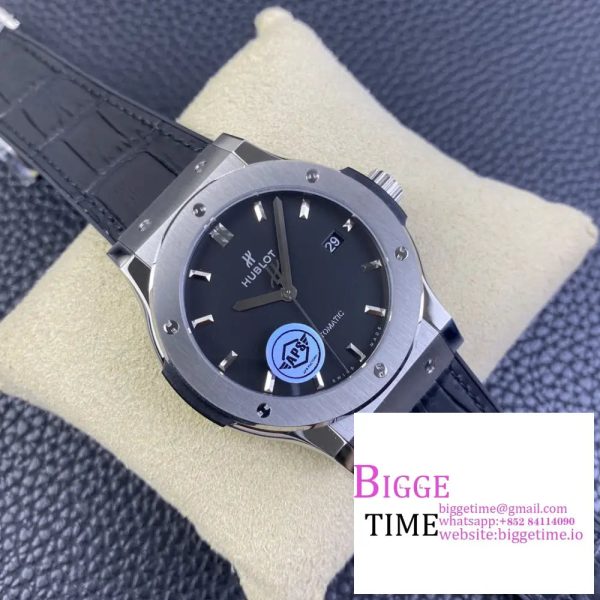 Classic Fusion 42mm Black Dial Black Leather Strap APSF A1110 - Image 2