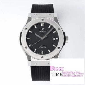 Classic Fusion 42mm Black Dial Black Rubber Strap JJ+F A1110