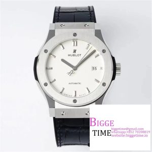 Classic Fusion 42mm White Dial Black Rubber Strap JJ+F A1110