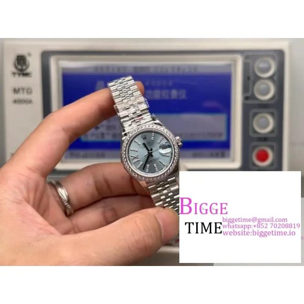 DateJust 28mm Ladies Diamond Bezel Ice Blue Dial Diamond Roma Marker Oyster Bracelet TWF A2236 - Image 4