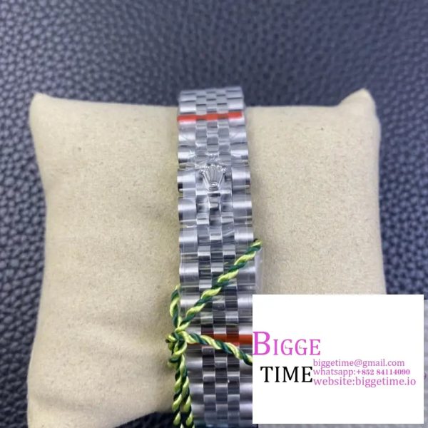 DateJust 31mm Ladies Diamond Bezel White Dial Roma Marker Jubilee Bracelet WF A2671 - Image 8