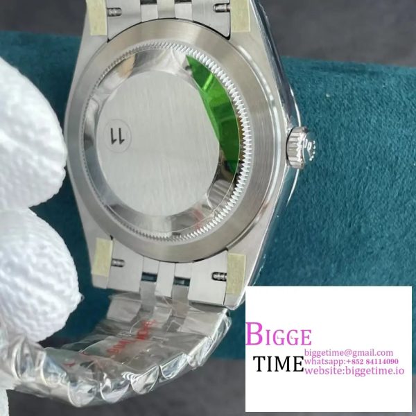 DateJust 41mm 126334 Fluted Bezel Blue Dial Roma Marker Jubilee Bracelet  VR3235 - Image 9