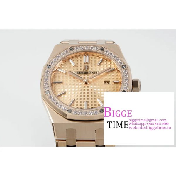 Lady Royal Oak 33mm RG ZF 1:1 Best Edition Rose Gold Dial Diamonds Bezel on RG Bracelet Swiss Quartz - Image 6