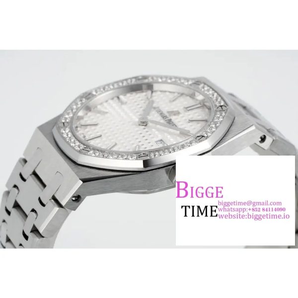 Lady Royal Oak 33mm SS ZF 1:1 Best Edition White Dial Diamonds Bezel on SS Bracelet Swiss Quartz - Image 4