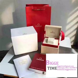 Omega Gift Box
