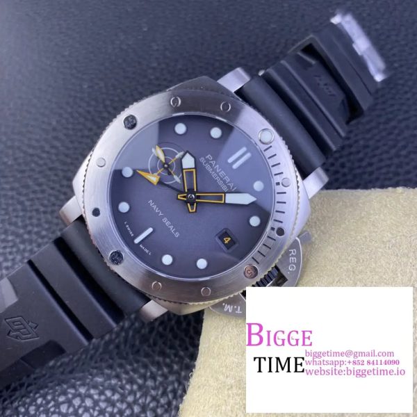 PAM1323 Y GMT VSF 1:1 Best Edition Dark Gray Dial on Black Rubber Strap P9011 - Image 5