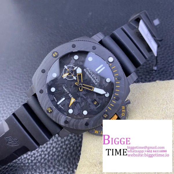 PAM1324 Carbotech 44mm GMT VSF 1:1 Best Edition Carbon Dial on Black Rubber Strap P.9011 - Image 5