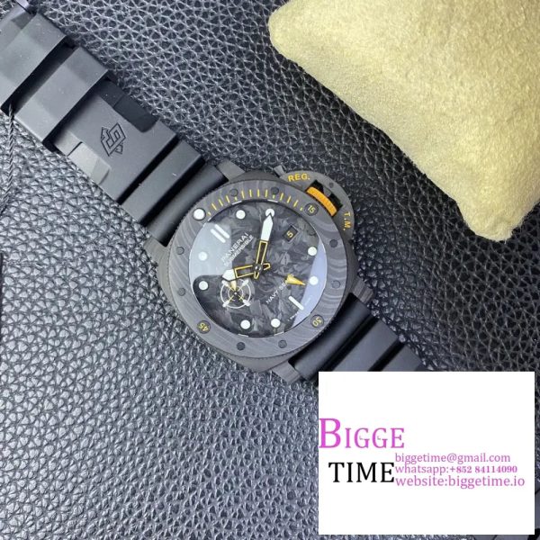 PAM1324 Carbotech 44mm GMT VSF 1:1 Best Edition Carbon Dial on Black Rubber Strap P.9011 - Image 8