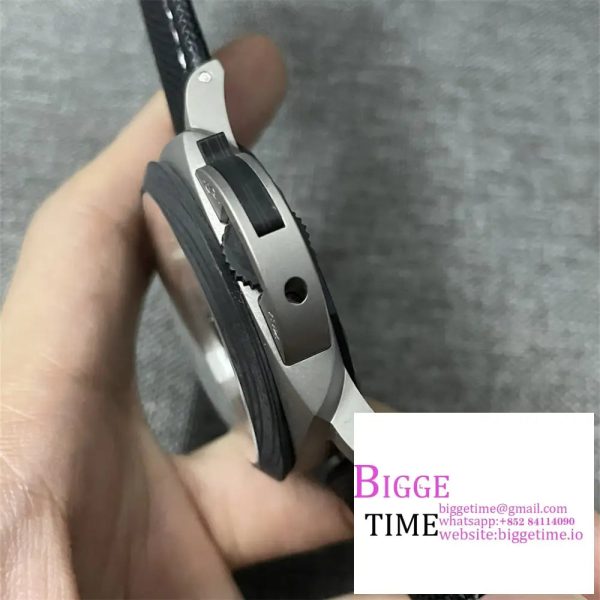 PAM 1662 Satin-polished Ti VSF 1:1 Best Edition on Black Kevlar Composite Strap P.9010 - Image 4