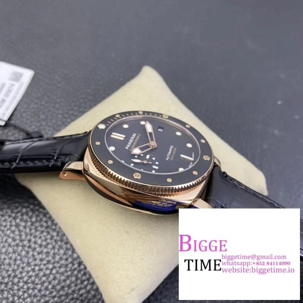 PAM974 Luminor Submersible RG VSF 1:1 Best Edition on Black Leather Strap AXXXIV - Image 2
