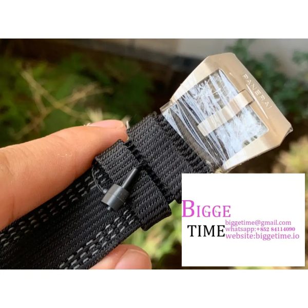 PAM984 Mike Horn Submersible VSF 1:1 Best Edition Black Dial on Black Nylon Strap P.9010 - Image 8