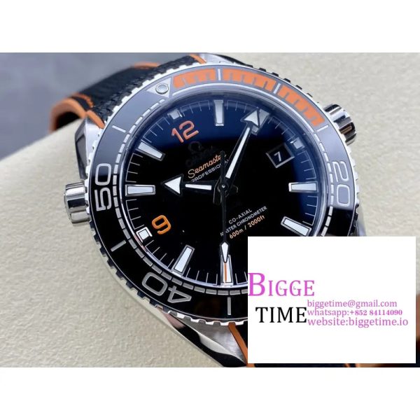 Planet Ocean 600M 43.5mm 1/4 Orange Black Dial Black Rubber Strap VSF A8900 - Image 3