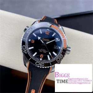 Planet Ocean 600M 43.5mm 1/4 Orange Black Dial Black Rubber Strap VSF A8900