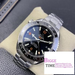 Planet Ocean 600M Co-Axial GMT 43.5mm VSF 1:1 Best Edition Black Dial Orange Markers Black Ceramic Bezel on Black Rubber Strap A8605